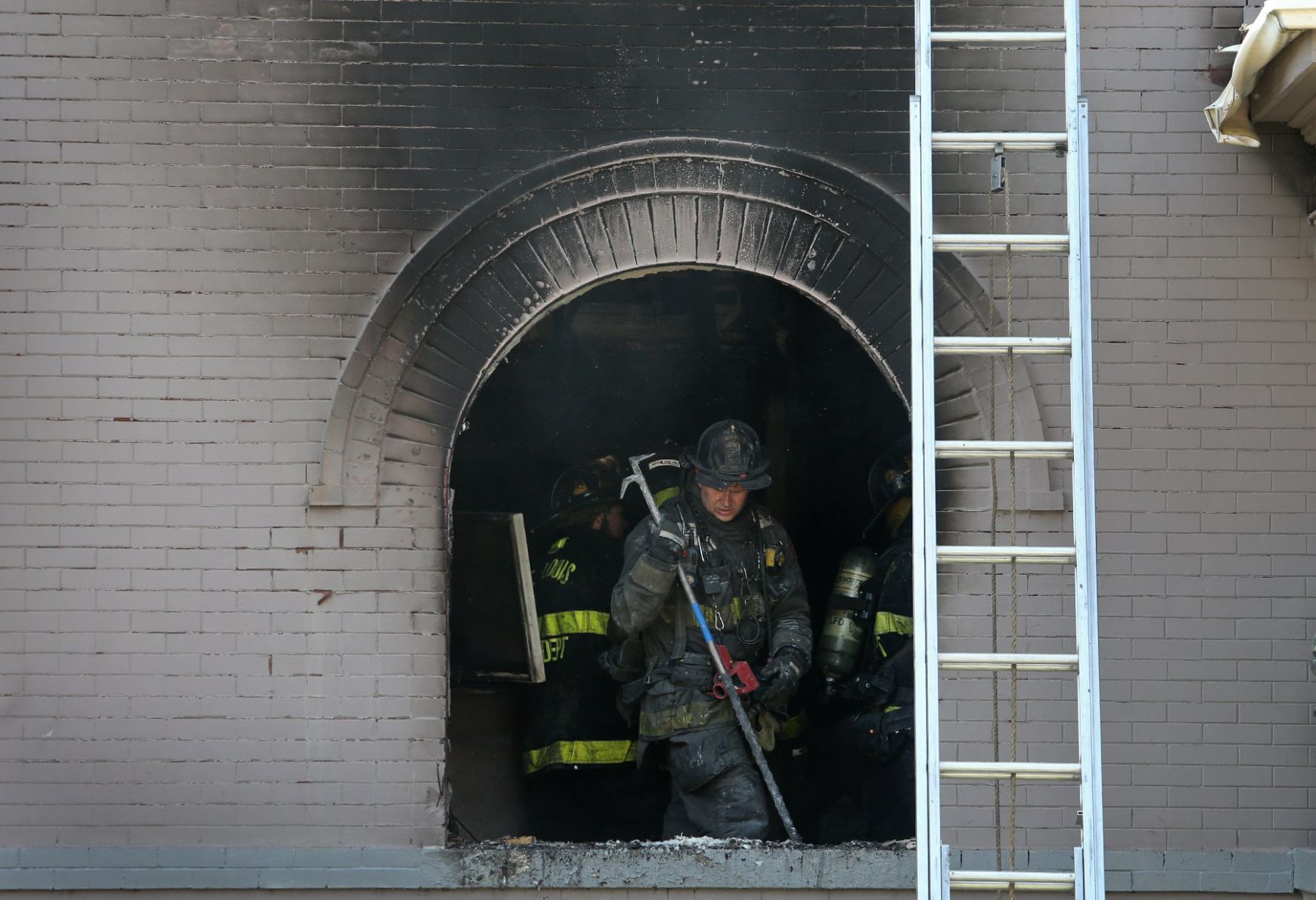 Fire leaves several people homeless at boarding house